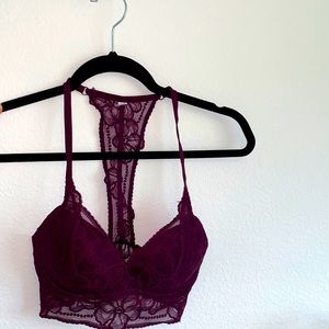 Maroon VS Bra